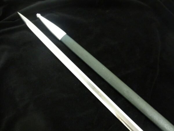 Luftwaffe Officers Sword         DSWL-160 - Image 5