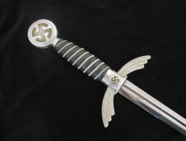 Luftwaffe Officers Sword         DSWL-160 - Image 3