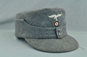 German Luftwaffe M43 hat with trapezoid insignia