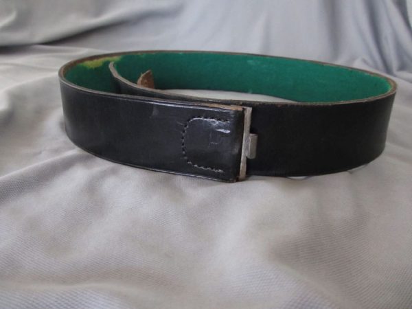 Heer black leather belt with green felt lining – River Valley Militaria